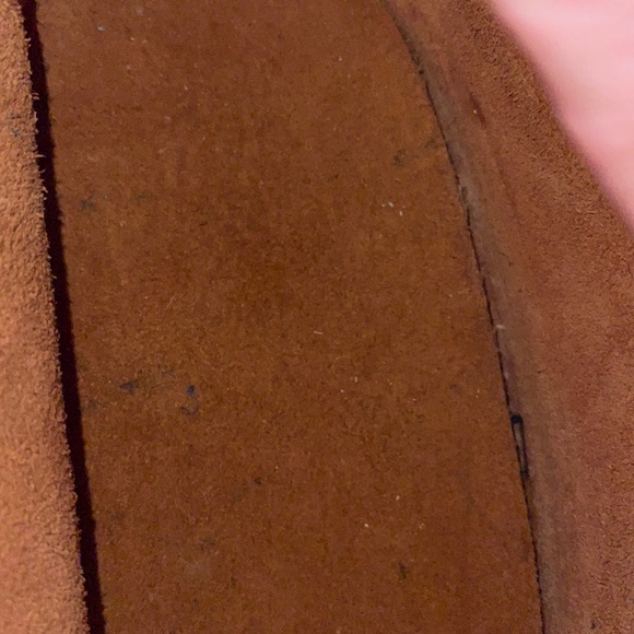 Vintage Dooney & Bourke all weather leather tan Norfolk bag. - Picture 6 of 10